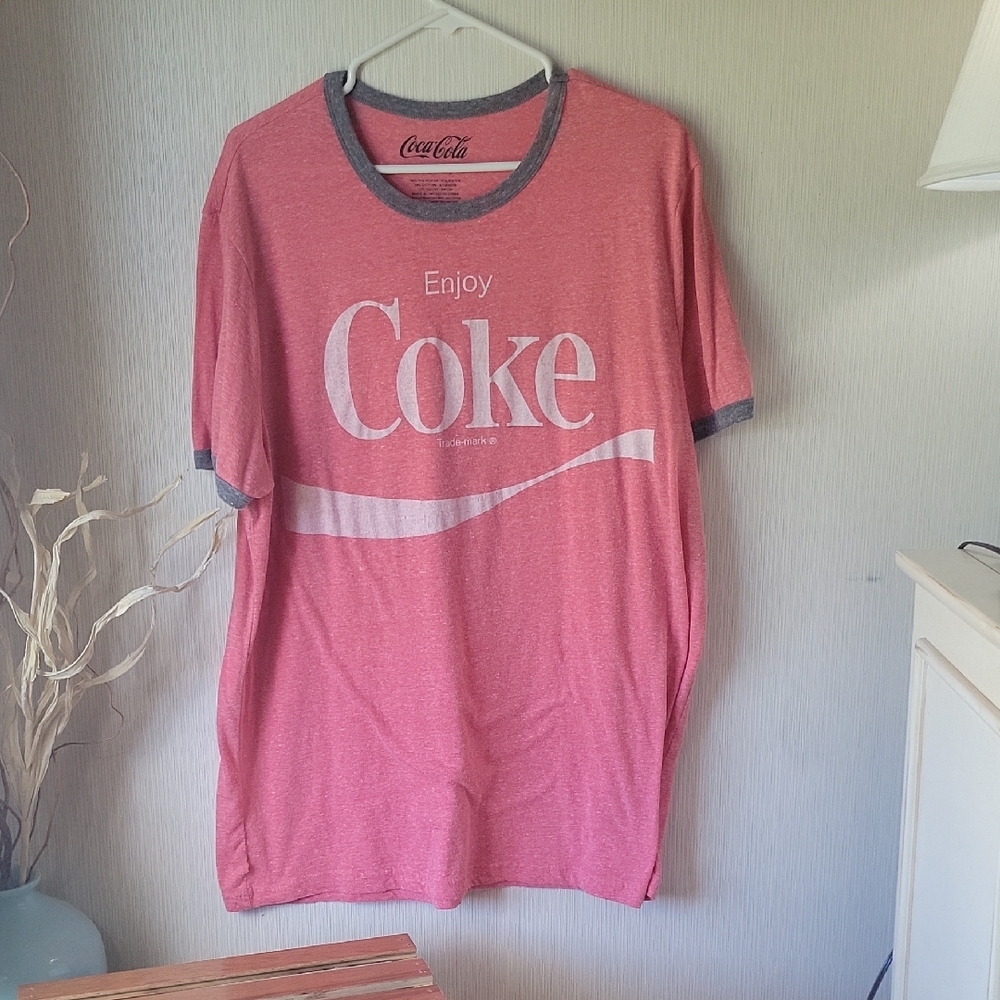 Coca Cola Men's Red Short Sleeve Tee